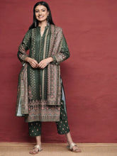 Green Printed Gotta Patti Velvet Kurta with Trousers & With Dupatta-AHKUPZDU-COMBO-628